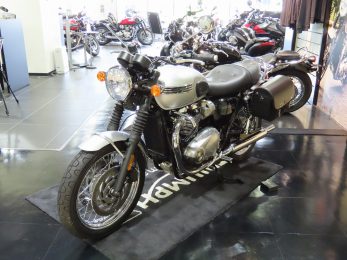 トライアンフ横浜港北 Triumph